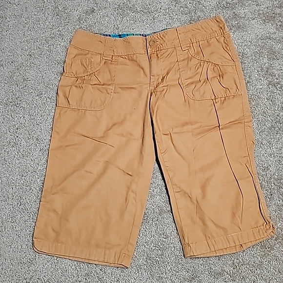 OP capri shorts - Picture 1 of 3